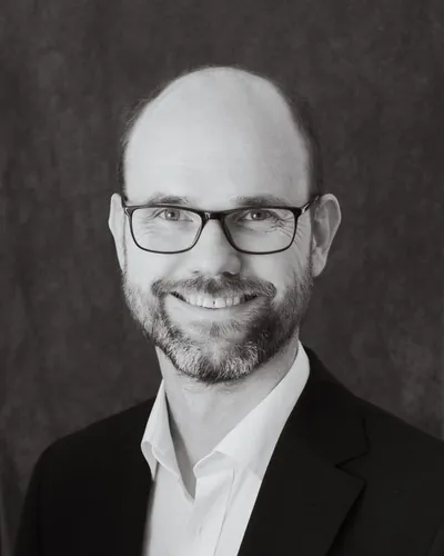 Portrait of Robert Kuhnke